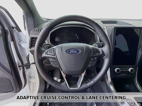 Used 2022 Ford Edge Titanium w/ Equipment Group 301A AWD/4WD image 6