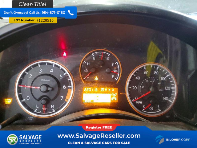 Used 2010 Nissan Titan SE w/ SE Value Truck Pkg AWD/4WD image 12