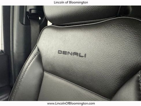 Used 2025 GMC Yukon Denali AWD/4WD image 55