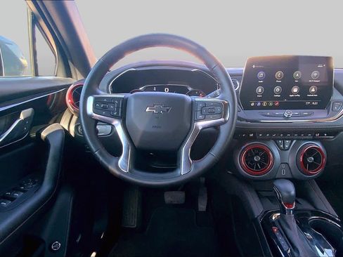 Used 2025 Chevrolet Blazer RS FWD image 6