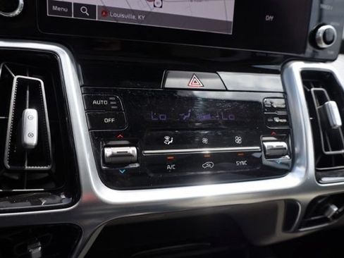 Used 2023 Kia Sorento SX AWD/4WD image 32