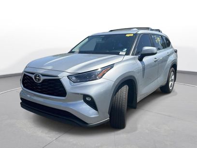 Used 2025 Toyota Highlander LE