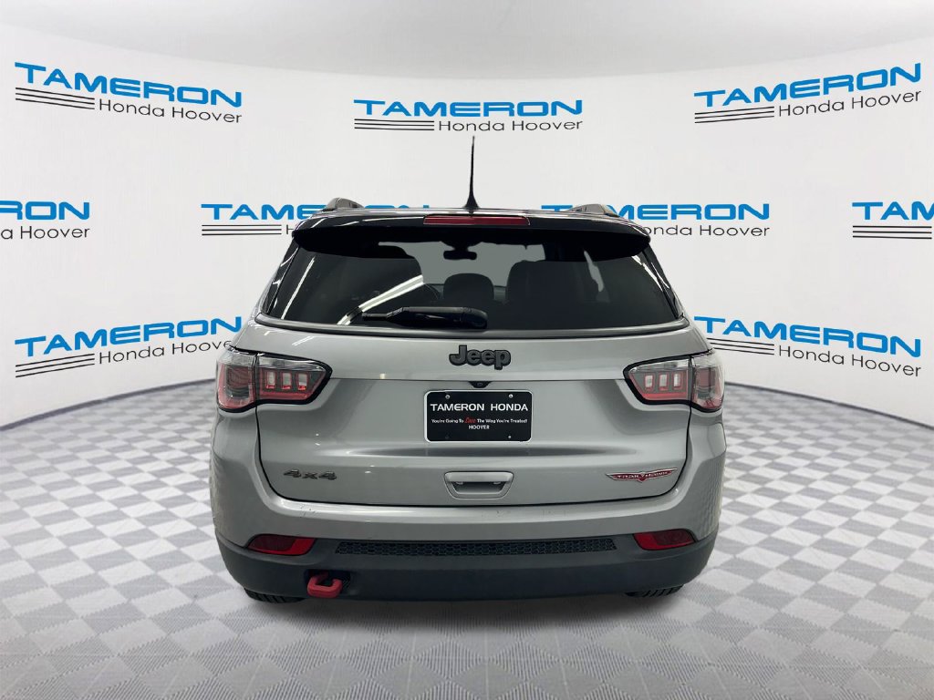 Used 2018 Jeep Compass Trailhawk AWD/4WD image 4