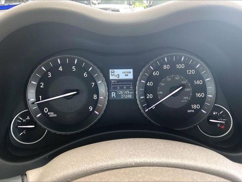 Used 2015 INFINITI Q70 3.7 w/ Technology Package RWD image 20