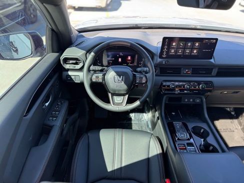 New 2026 Honda Pilot TrailSport image 22