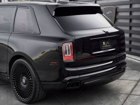 Used 2019 Rolls-Royce Cullinan AWD/4WD image 11