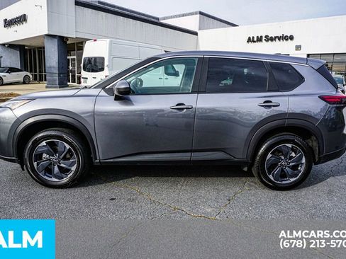 Used 2025 Nissan Rogue SV image 7