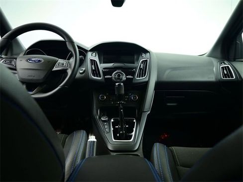 Used 2016 Ford Focus RS image 11