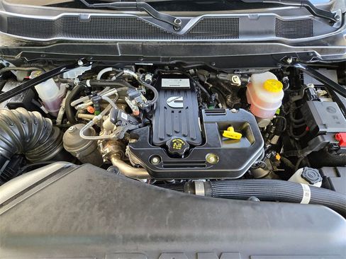 Used 2025 RAM 2500 Laramie w/ Night Edition image 39