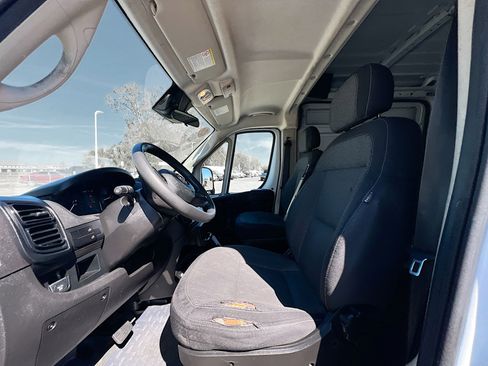 Used 2022 RAM ProMaster 2500 image 14