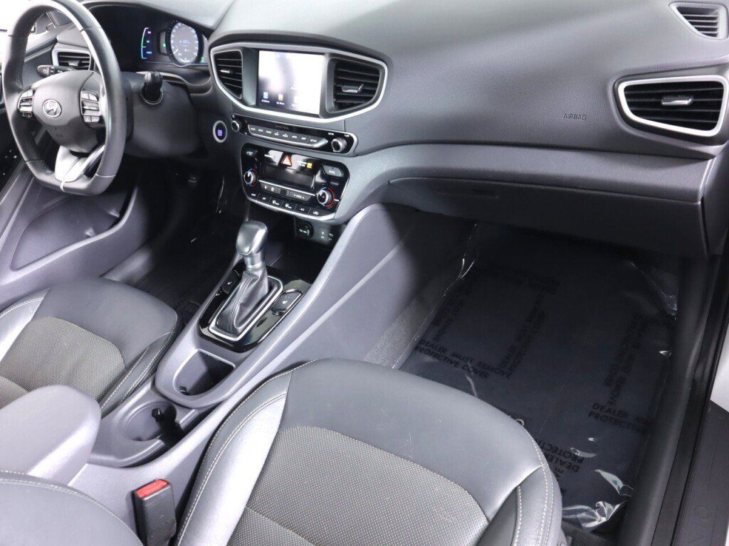 Used 2017 Hyundai Ioniq SEL w/ Tech Package 02 FWD image 39