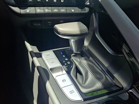Certified 2023 Hyundai Elantra SEL w/ Convenience Package FWD image 15