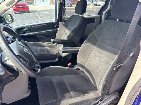 Used 2018 Dodge Grand Caravan SE w/ UConnect Hands-Free Group FWD image 27