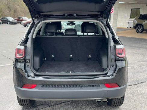 Used 2020 Jeep Compass Limited AWD/4WD image 5