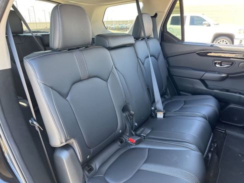 Certified 2025 Honda Pilot EX-L image 24