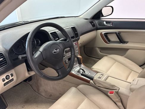 Used 2006 Subaru Outback 2.5i Limited w/ Popular Equipment Group 2B AWD/4WD image 19