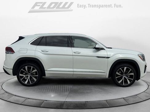 New 2026 Volkswagen Atlas Cross Sport SEL Premium R-Line image 8