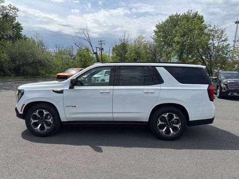 New 2026 GMC Yukon AT4 Ultimate w/ LPO, Floor Liner Package AWD/4WD image 4