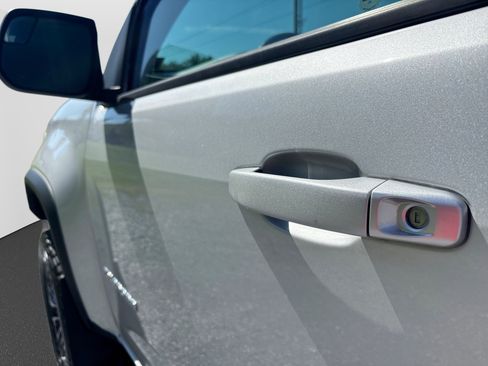 Used 2018 Chevrolet Colorado ZR2 AWD/4WD image 13