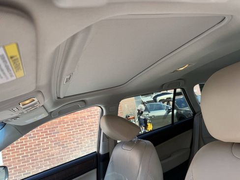 Used 2019 Subaru Outback 2.5i Limited AWD/4WD image 11