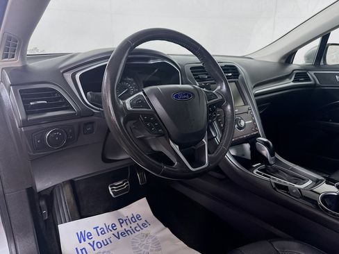 Used 2016 Ford Fusion Titanium FWD image 9