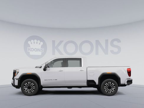 New 2026 GMC Sierra 2500 Denali Ultimate w/ Max Trailering Package AWD/4WD image 2