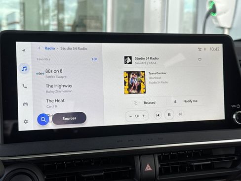 New 2026 Toyota Prius Plug-In Hybrid image 19