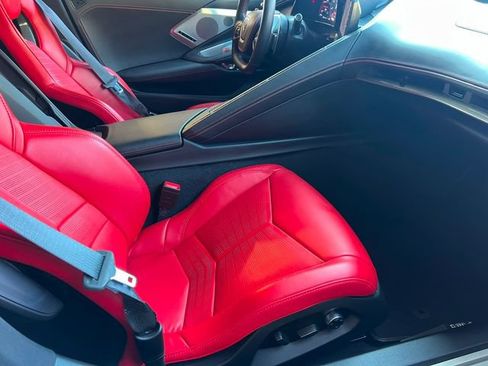 Used 2021 Chevrolet Corvette Stingray Premium Conv w/ Z51 Performance Package RWD image 31