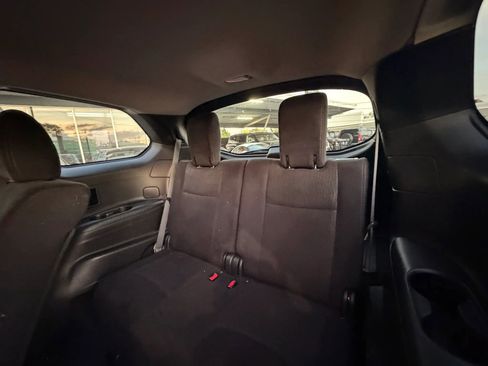 Used 2014 Nissan Pathfinder S FWD image 15