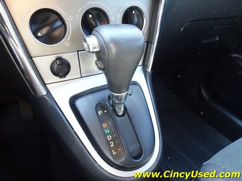 Used 2003 Toyota Matrix AWD image 16