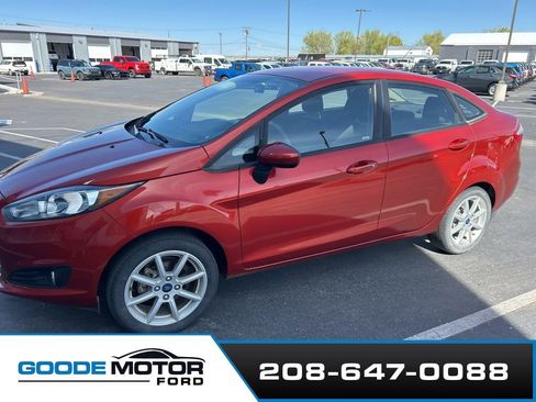 Used 2019 Ford Fiesta SE w/ Equipment Group 201A image 2