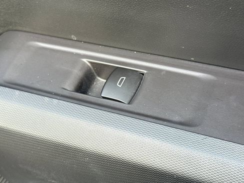 Used 2023 Chevrolet Colorado Trail Boss w/ LPO, Skid Plate Package AWD/4WD image 21