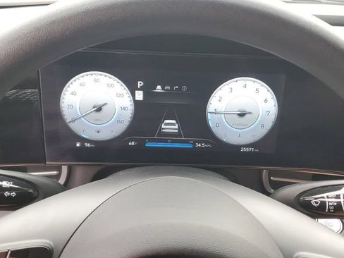 Certified 2024 Hyundai Elantra SEL FWD image 23