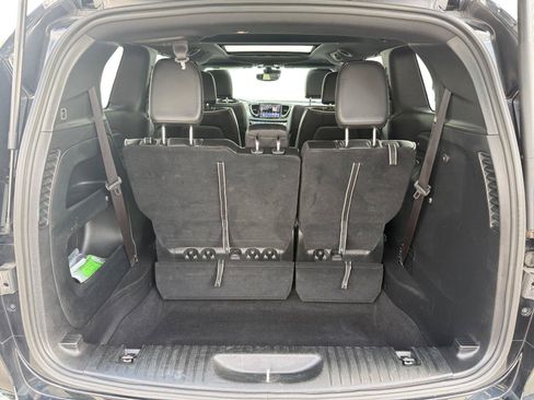 Used 2025 Chrysler Pacifica Limited FWD image 24