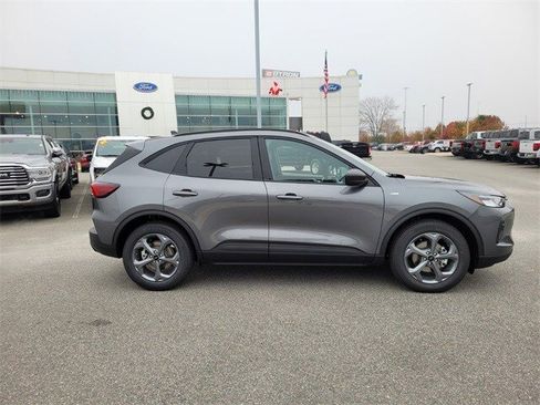New 2025 Ford Escape ST-Line w/ Equipment Group 301A image 36