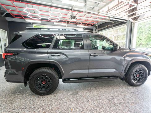 Used 2026 Toyota Sequoia TRD Pro AWD/4WD image 4