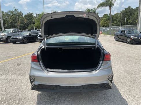 Used 2024 Kia Forte LXS FWD image 7