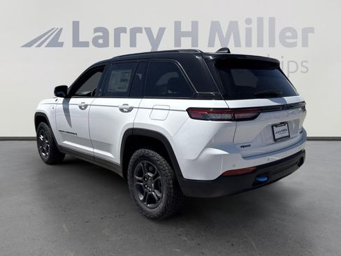 New 2025 Jeep Grand Cherokee Trailhawk image 6