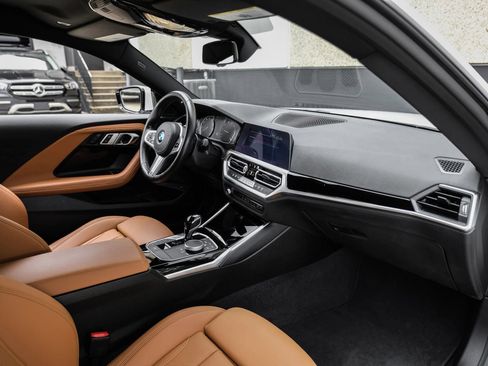 Used 2022 BMW 230i Coupe w/ M Sport Package RWD image 13