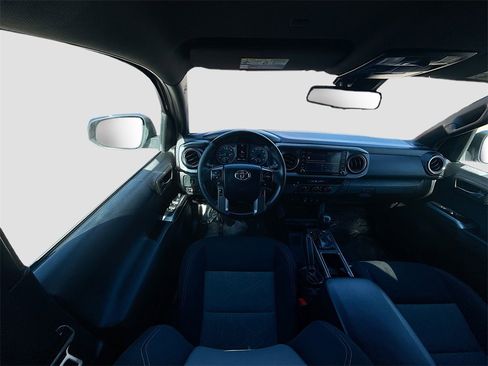 Used 2023 Toyota Tacoma TRD Off-Road image 20