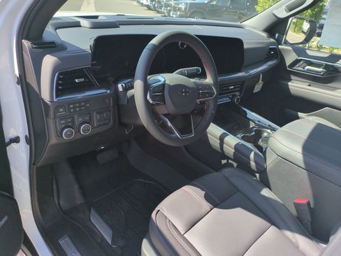 New 2026 Chevrolet Suburban RST w/ Comfort Package AWD/4WD image 10
