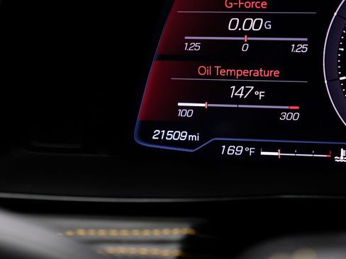 Used 2021 Chevrolet Corvette Stingray Premium Cpe w/ Engine Appearance Package RWD image 22