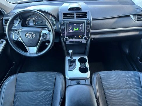 Used 2014 Toyota Camry SE FWD image 15