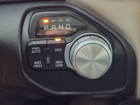 Used 2019 RAM 1500 Laramie AWD/4WD image 24