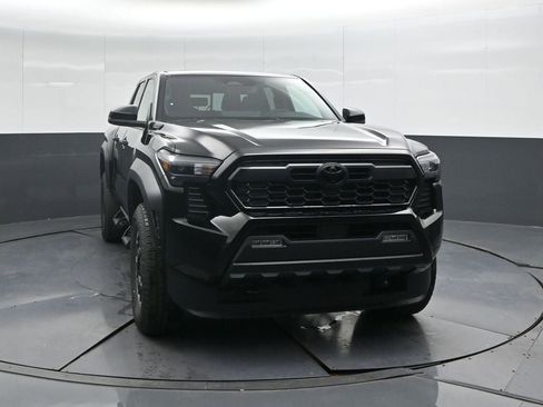 New 2026 Toyota Tacoma TRD Off-Road w/ TRD Off Road Upgrade Package AWD/4WD image 5