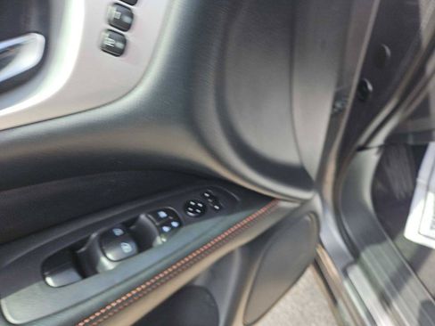 Used 2020 Nissan Pathfinder SL AWD/4WD image 13