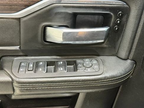 Used 2025 RAM 3500 Laramie w/ Night Edition AWD/4WD image 9