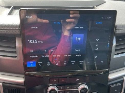 Used 2024 Ford Expedition Max XLT image 18