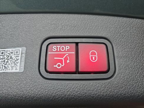 New 2026 Mercedes-Benz GLC 300 GLC 300 image 13