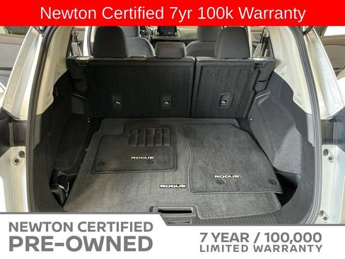 Used 2023 Nissan Rogue SV FWD image 19